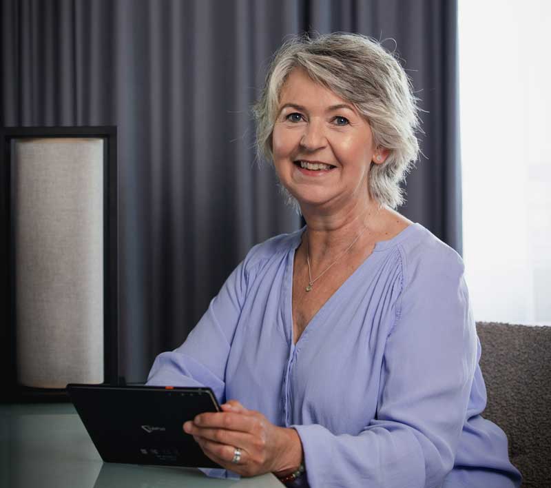 001_3C9A2378_2025-06-15_Speakers-on-Stage