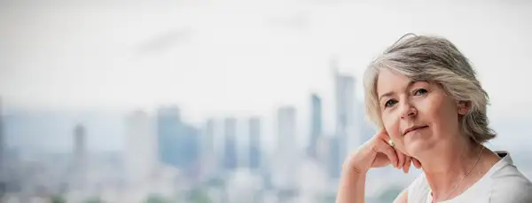 02_Speakers-on-Stage InesReimersPortrait